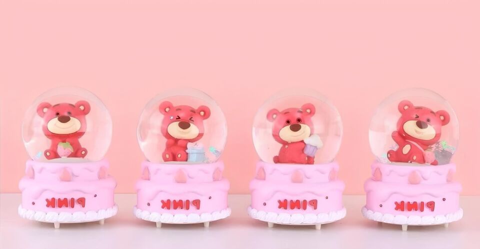 Ayıcıklı Işıklı Kar Küresi 7 Cm