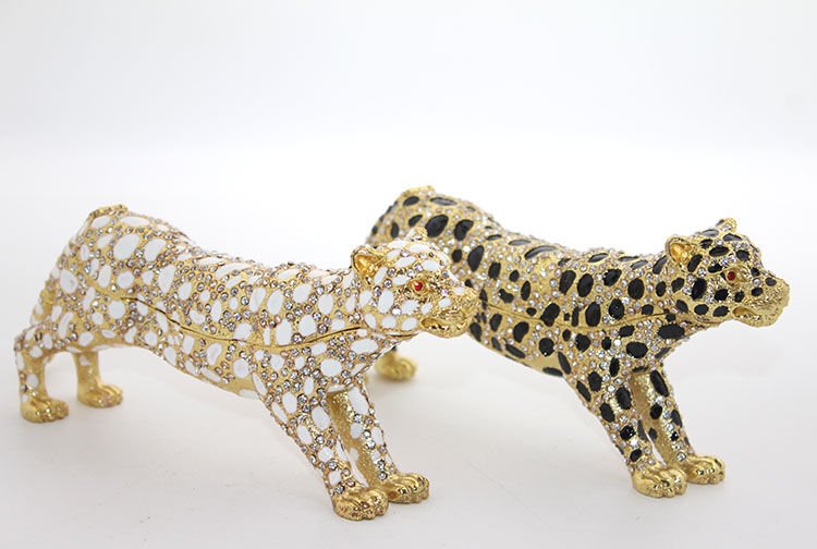 Swarovski Taşlı Tekli Leopar Model 4